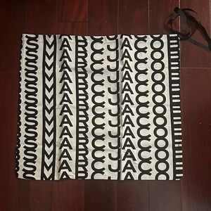 Marc Jacobs draw string Dustbag